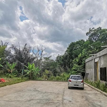 Nyerakat Reddoorz Near Kantor Walikota Bontang מראה חיצוני תמונה