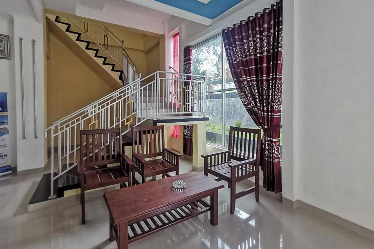 Nyerakat Reddoorz Near Kantor Walikota Bontang מראה חיצוני תמונה