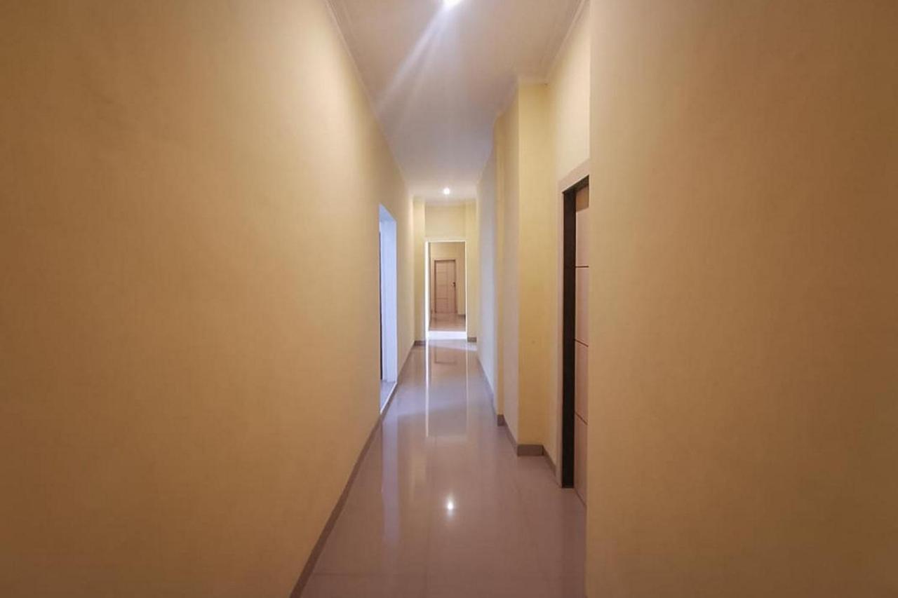 Nyerakat Reddoorz Near Kantor Walikota Bontang מראה חיצוני תמונה