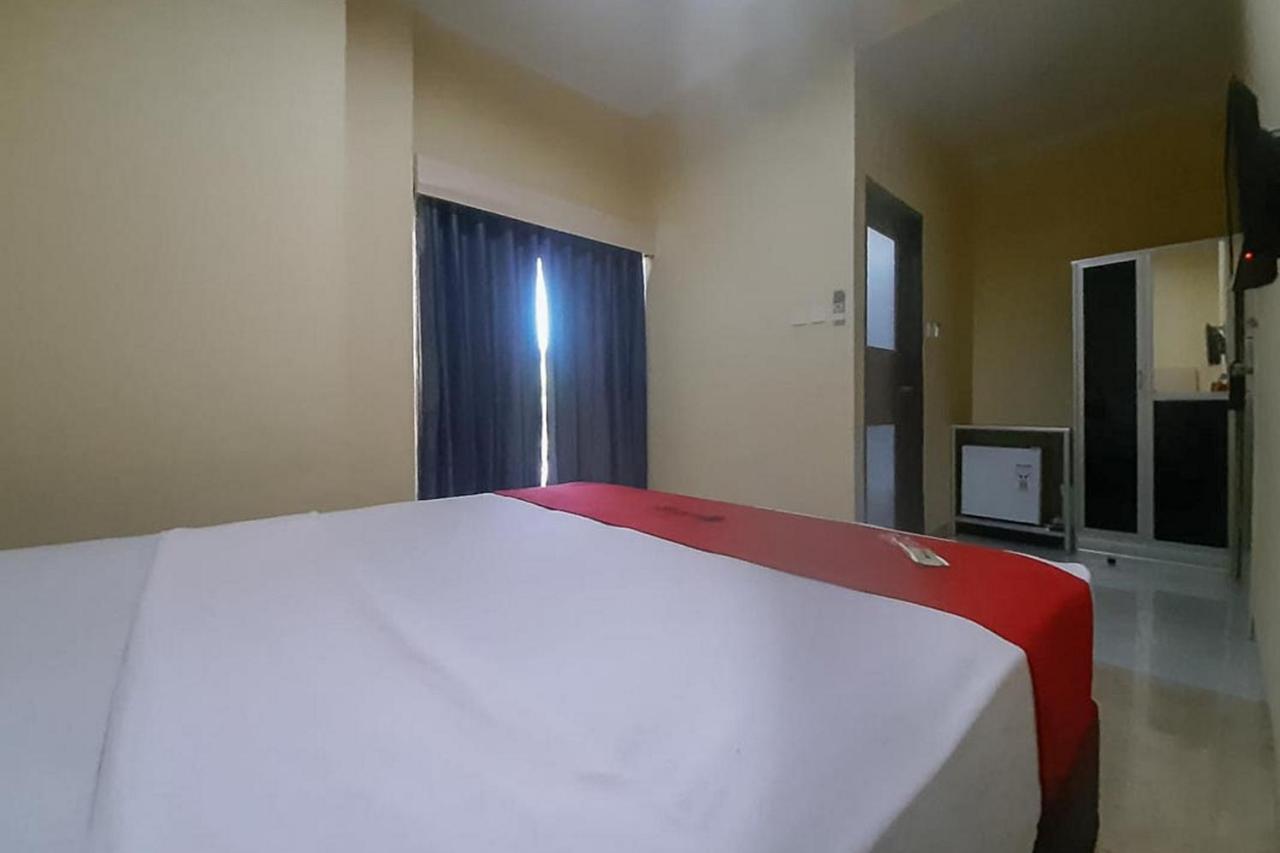 Nyerakat Reddoorz Near Kantor Walikota Bontang מראה חיצוני תמונה